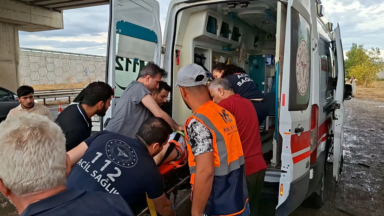 Bursa'daki feci kazada aynı aileden 3 kişi son yolculuğuna uğurlanıyor