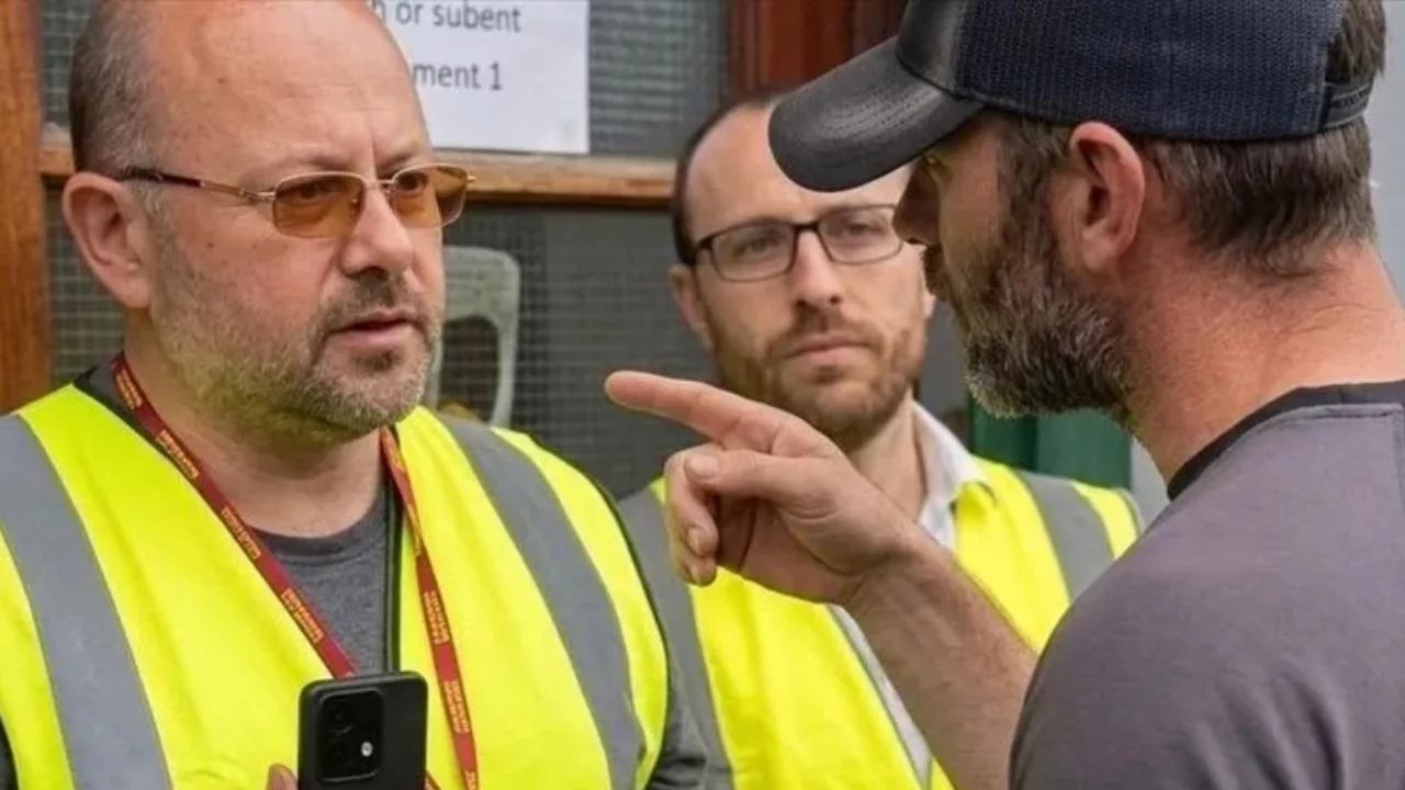 Dublin'de Cuma namazı sırasında Türk mescidine saldırı! Güvenlik görevlisi darbedildi