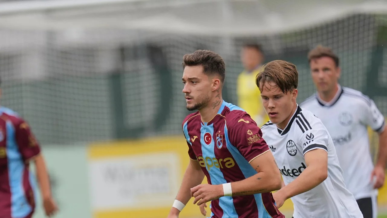 Trabzonspor, Frankfurt'a 3-0 mağlup oldu