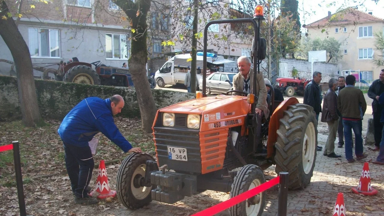 Orhangazi'de trakt&ouml;rler i&ccedil;in fenni muayene hazırlıkları başladı