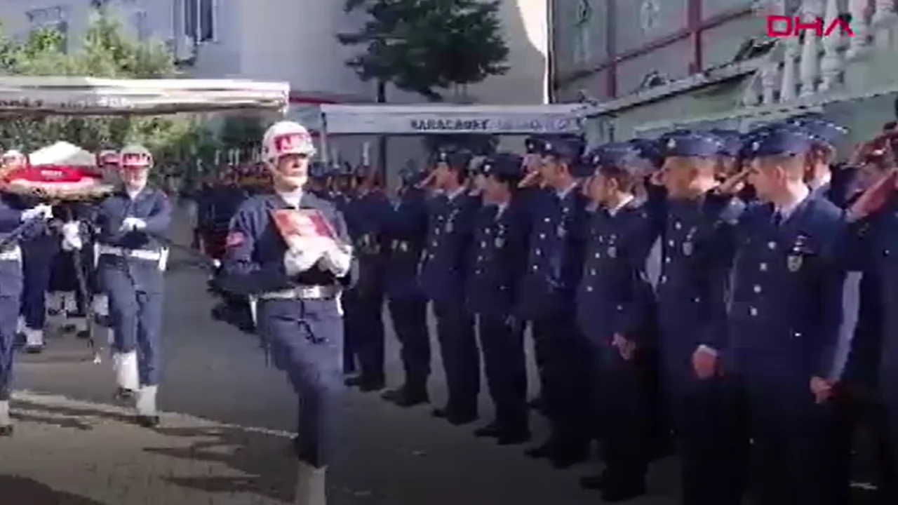 Bursa'da Emekli Binbaşı &Ouml;zcan Yıldız'a askeri t&ouml;renle son veda