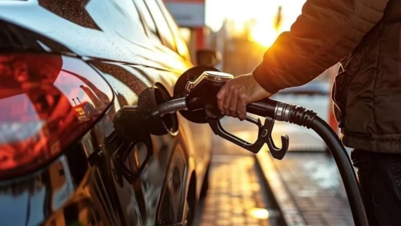 Depoyu doldurmadan &ouml;nce bakın! Motorinde flaş indirim