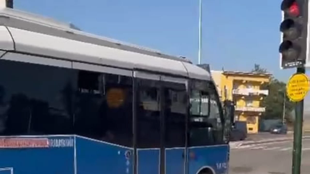 Bursa'da her g&uuml;n aynı tehlike! Vatandaşlar isyan etti