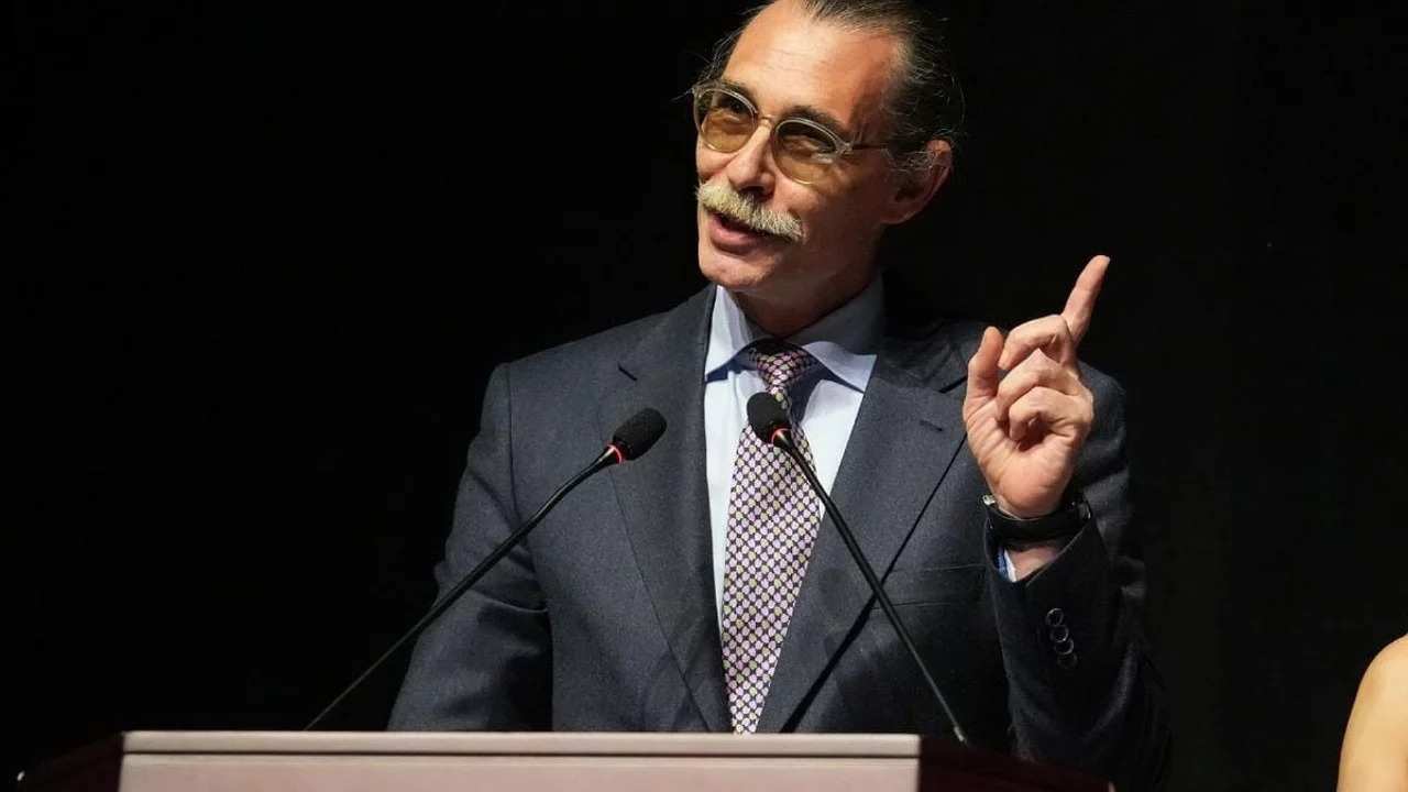 CHP'li belediye başkanı Erdal Beşik&ccedil;ioğlu, Yeni Parti kararını verdi!