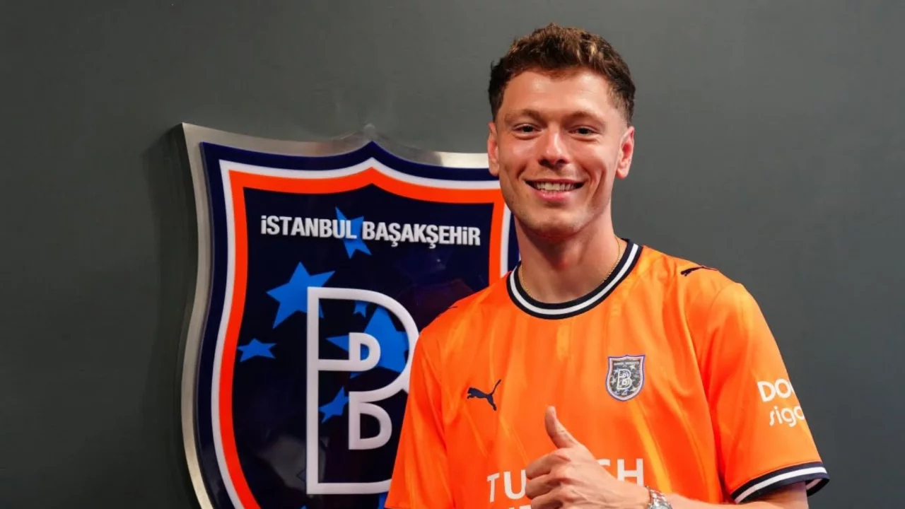 RAMS Başakşehir'den Bundesliga'dan transfer: Andreas Skov Olsen kadroya katıldı