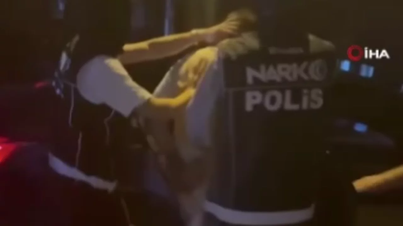 Tacikistan tarafından kırmızı bülten ile aranan uyuşturucu kaçakçısı İstanbul'da yakalandı