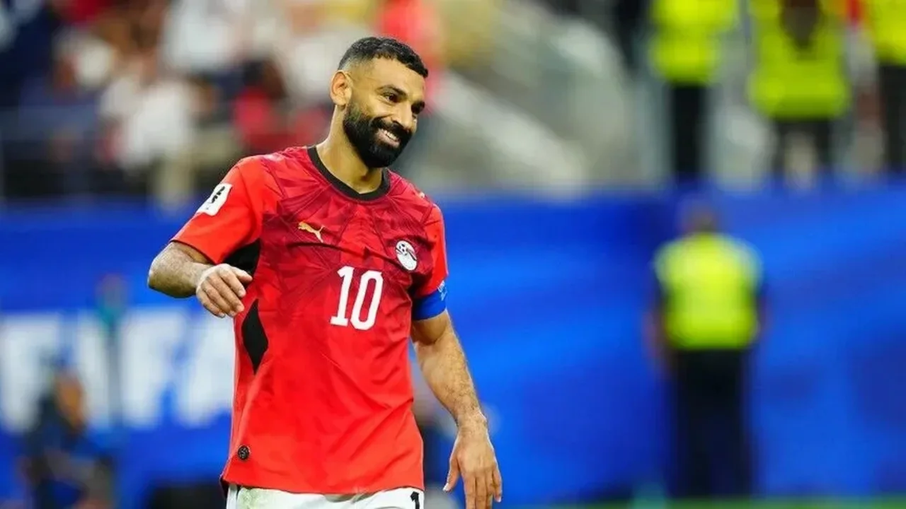 Beşiktaş'ın yeni transferi ortaya &ccedil;ıktı! Mohamed Salah olmayınca rota Liverpool'un yıldızına d&ouml;nd&uuml;