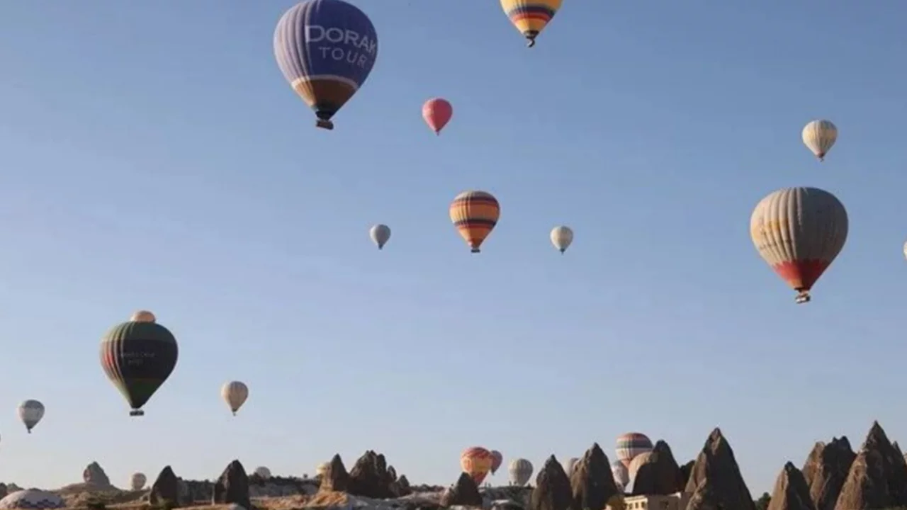 Kapadokya'da balon turları ve festival uçuşları ertelendi 