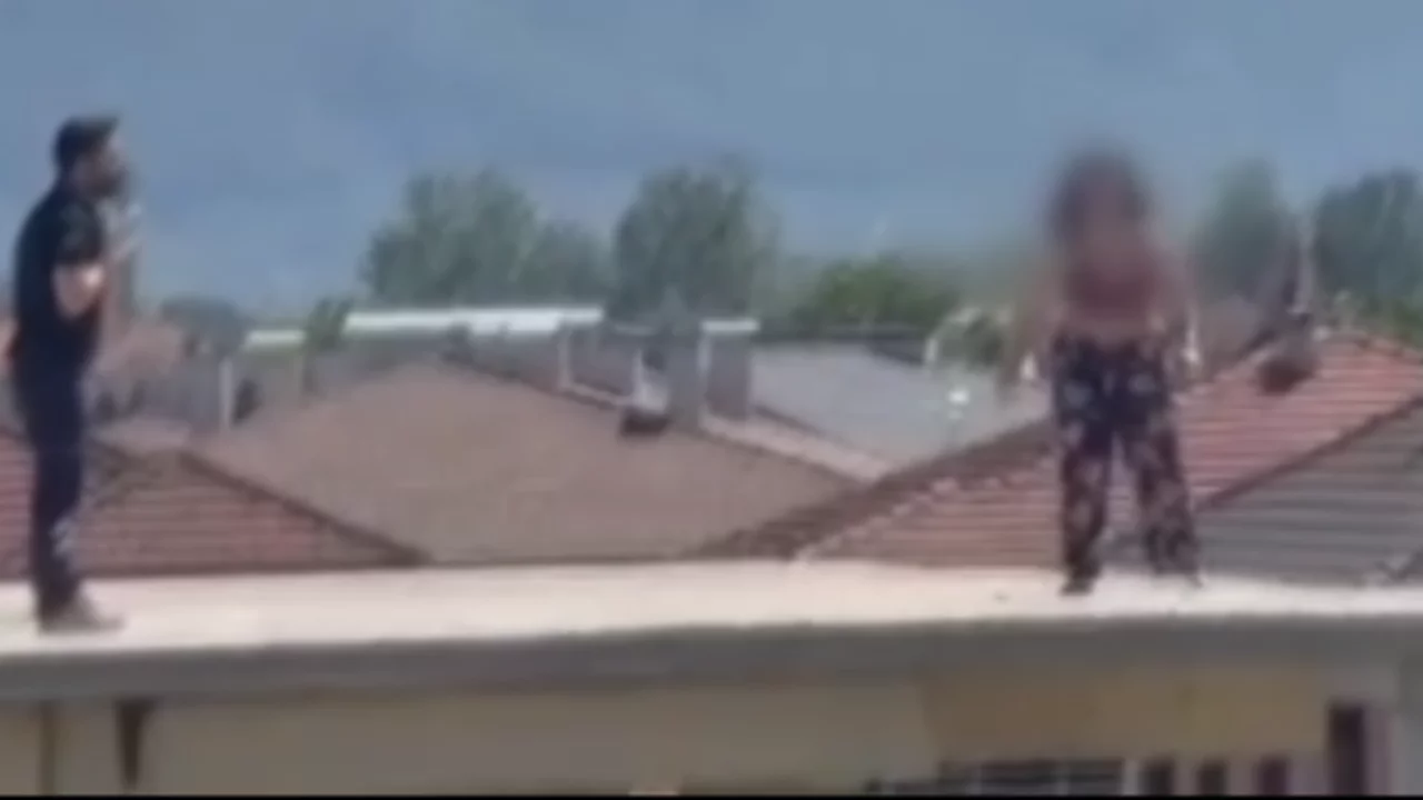 Polisler başına toplandı! Hastaneye kaldırıldı