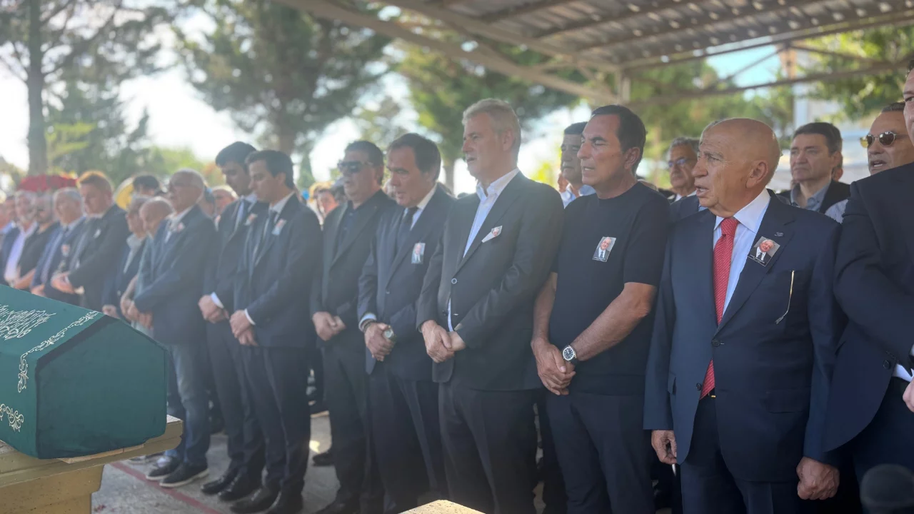 Eski TFF y&ouml;neticisi Zafer Tırpan&ccedil;eker son yolculuğuna uğurlandı