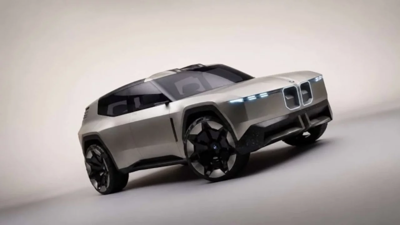 BMW'nin Mercedes G-Serisi rakibi SUV projesi iptal oldu