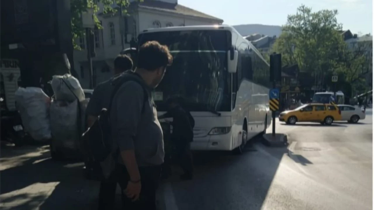 Bursa'da tehlike saçan cadde! Vatandaşlar çözüm bekliyor