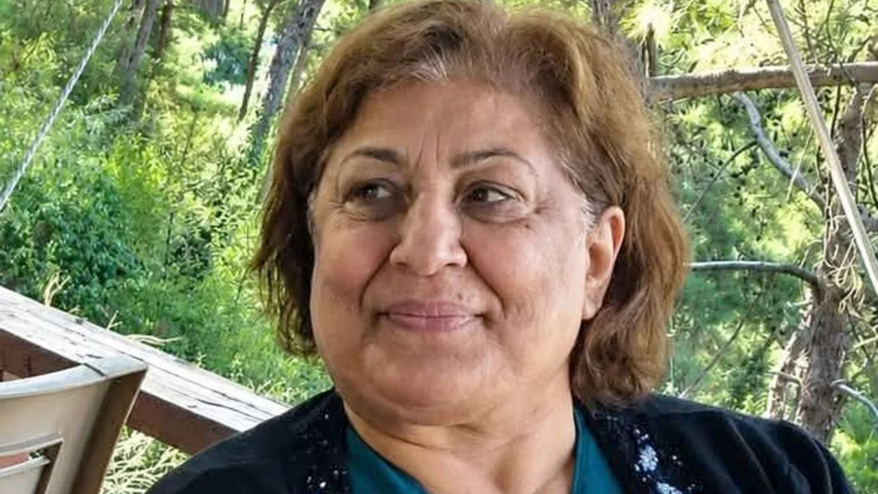 Havuzda boğulma tehlikesi geçiren kadın kaldırıldığı hastanede öldü