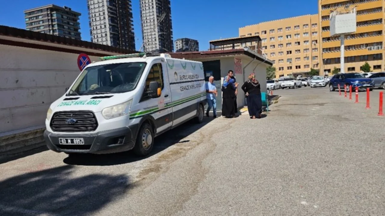 Evinin banyosunda &ouml;l&uuml; bulundu