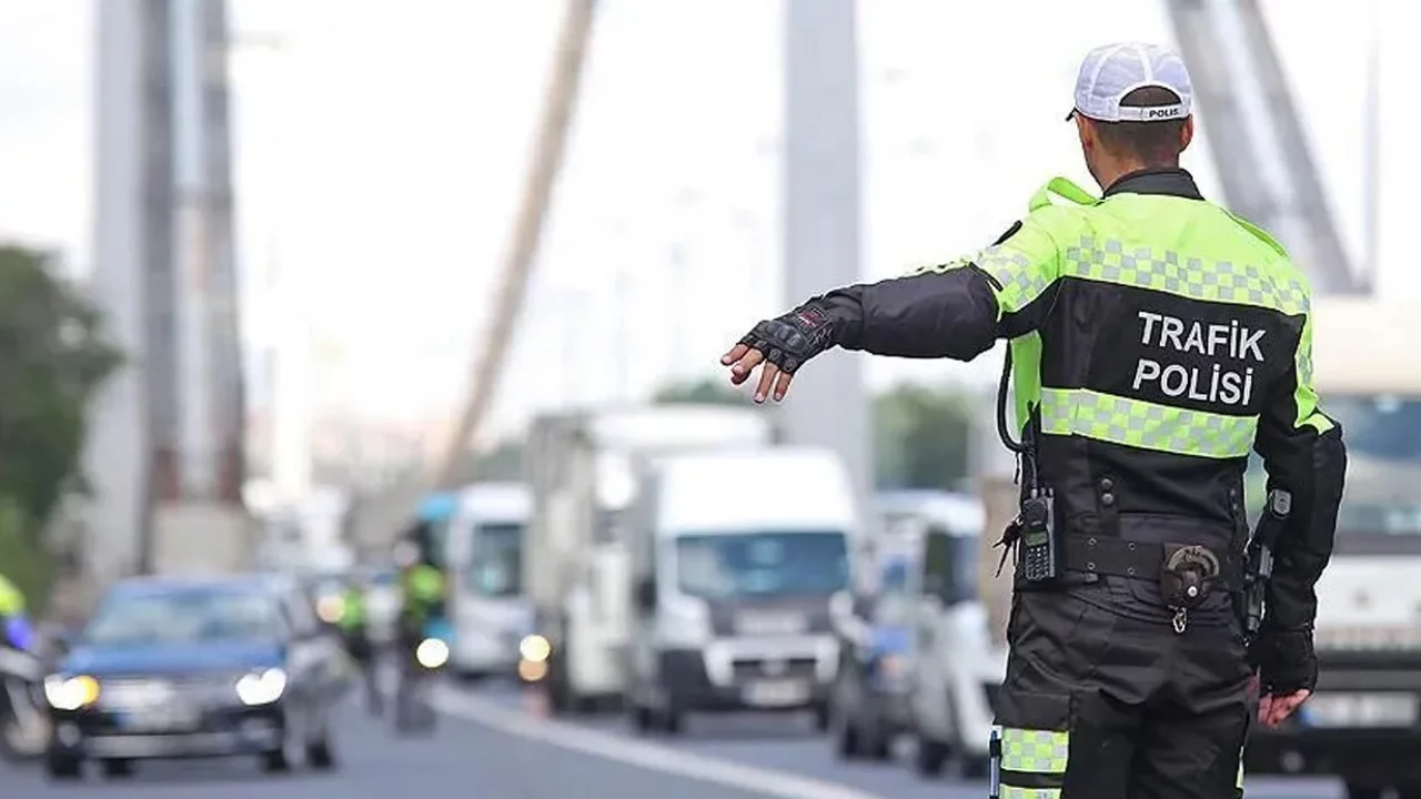 Yeni trafik yasası etkisini gösterdi! Trafikte araçtan inme ve takip olaylarında dikkat çeken düşüş