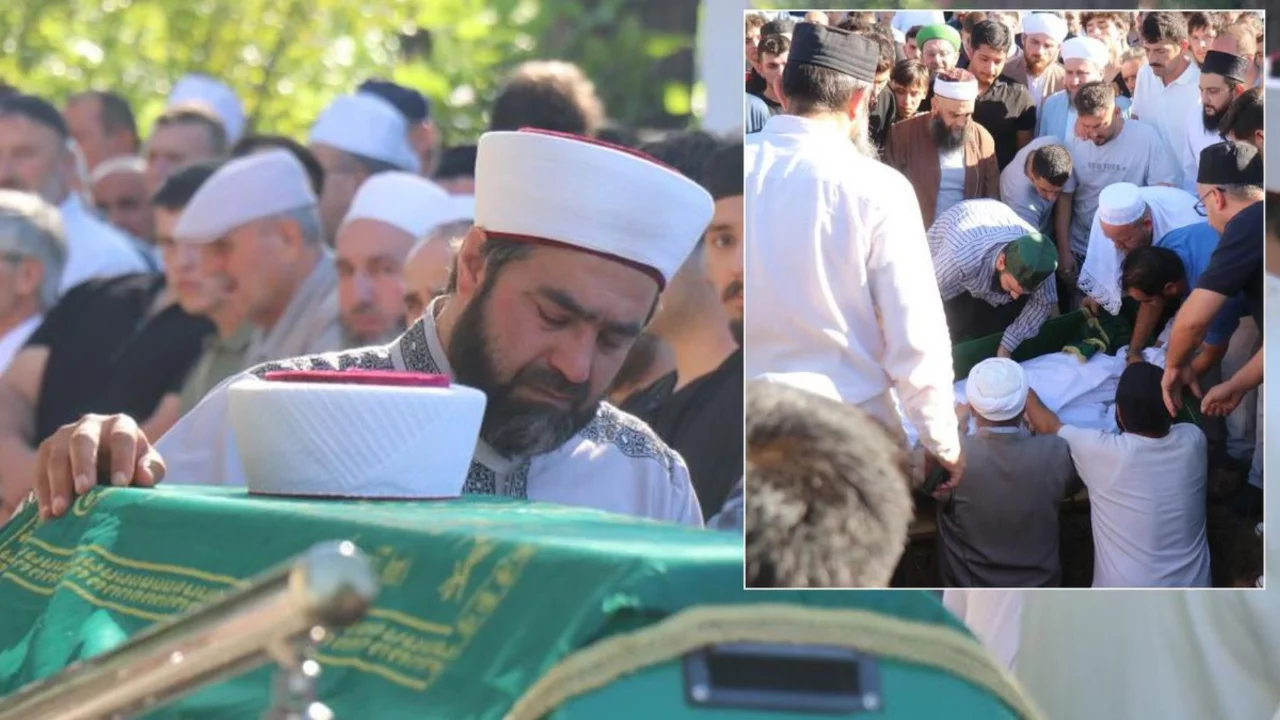 İmam babanın en zor g&ouml;revi! Askerlik &ccedil;ağındaki oğlunun cenaze namazını kıldırdı