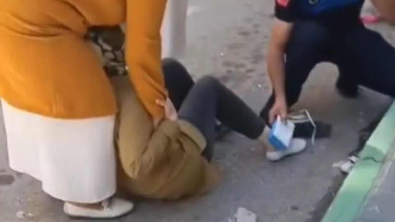 Bursa'da korkunç olay! Üzerine beton parçaları düştü