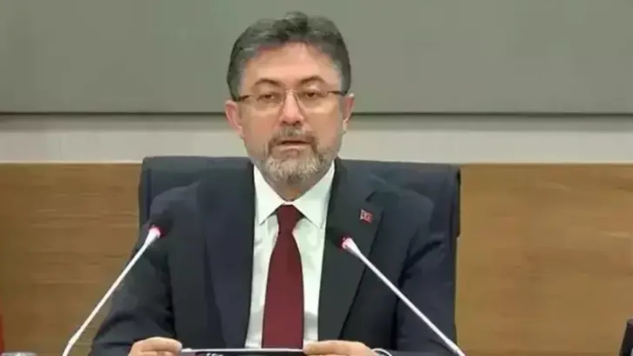Bakan Yumaklı orman yangınlarında son durumu a&ccedil;ıkladı
