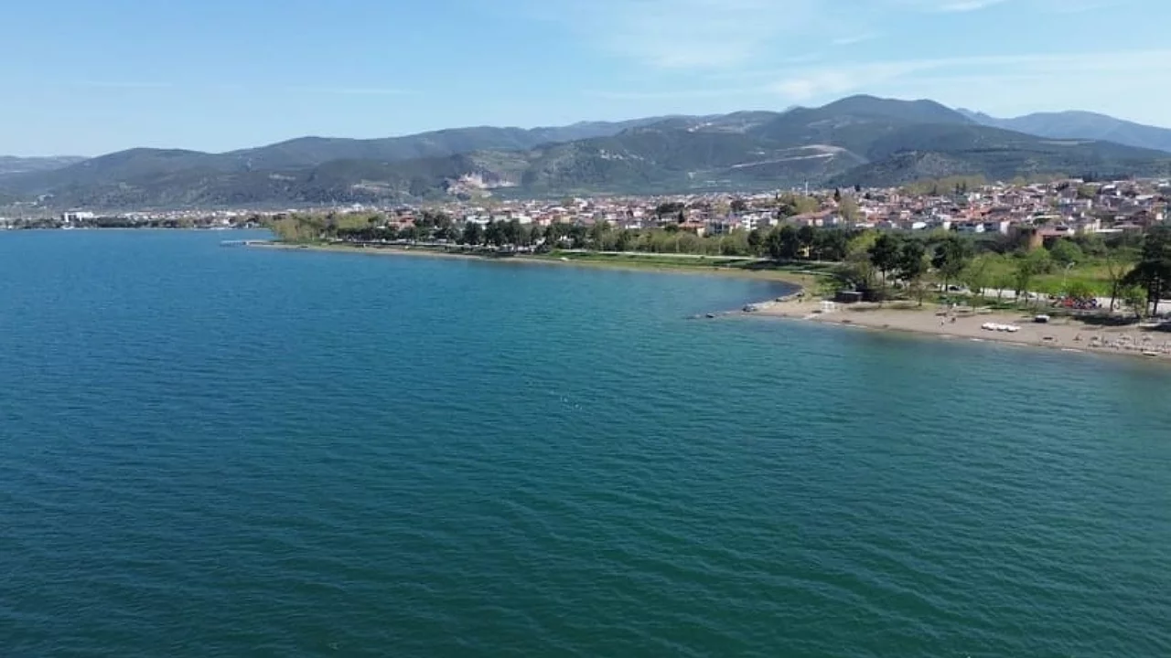 İznik G&ouml;l&uuml; i&ccedil;in kritik adım! Binlerce metrelik &ccedil;it inşa edilecek