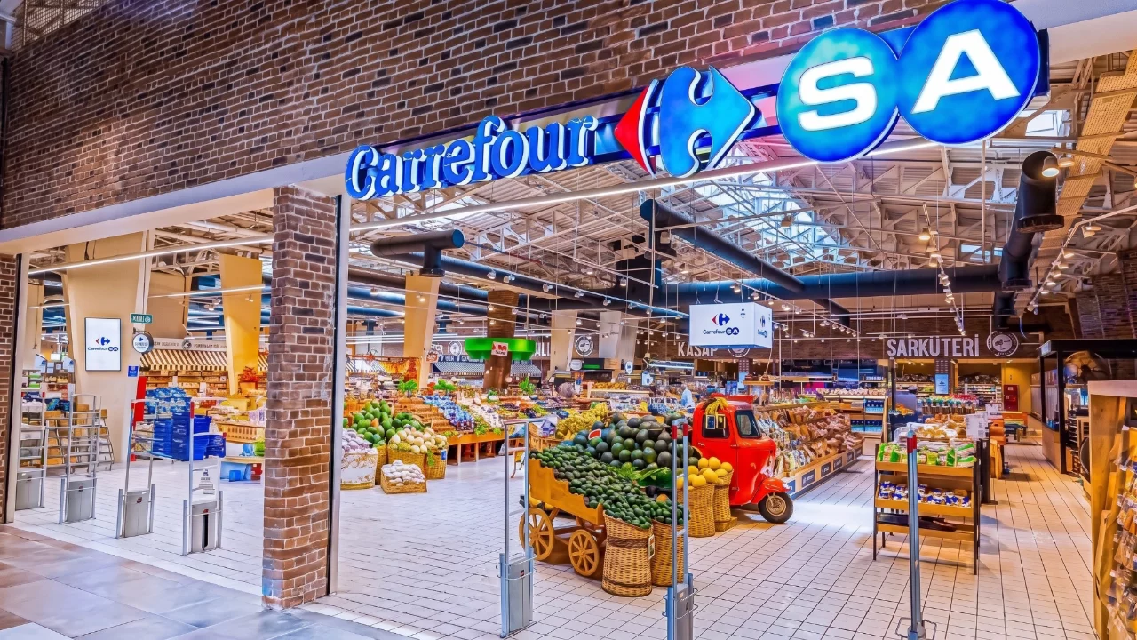 Bursa'da da şubeleri bulunan market zincirinde devir tamamlandı!