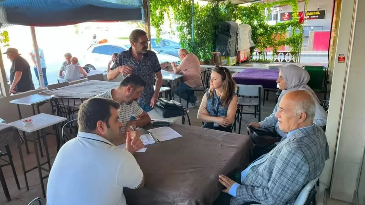 Bursa'da kahvehaneler ve dernek lokalleri tek tek denetlendi!