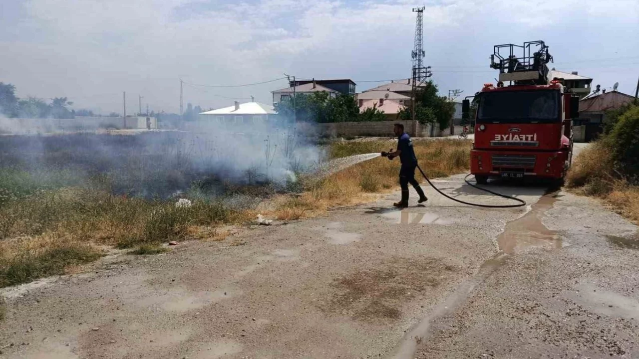 Van'da itfaiye son 10 günde 239 yangına müdahale etti