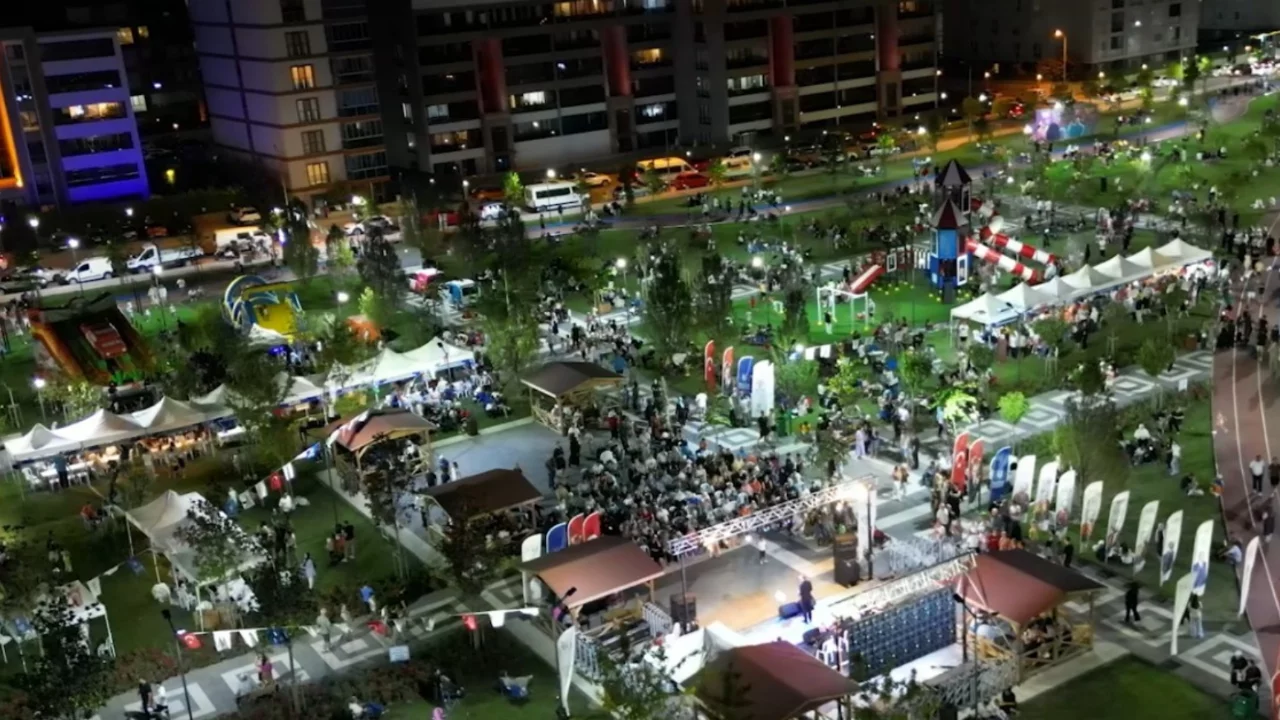 Bursa'da İlçe Şenlikleri'nin yeni durağı Nilüfer oldu: Vatandaşlar unutulmaz bir gün yaşadı