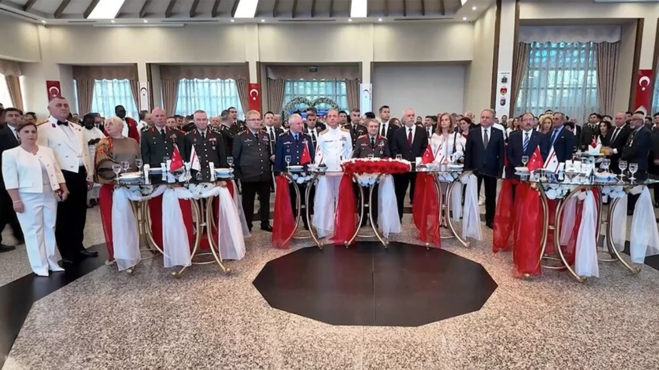 Genelkurmay Başkanı Orgeneral Bayraktaroğlu, KKTC Toplumsal Direniş Bayramı resepsiyonuna katıldı