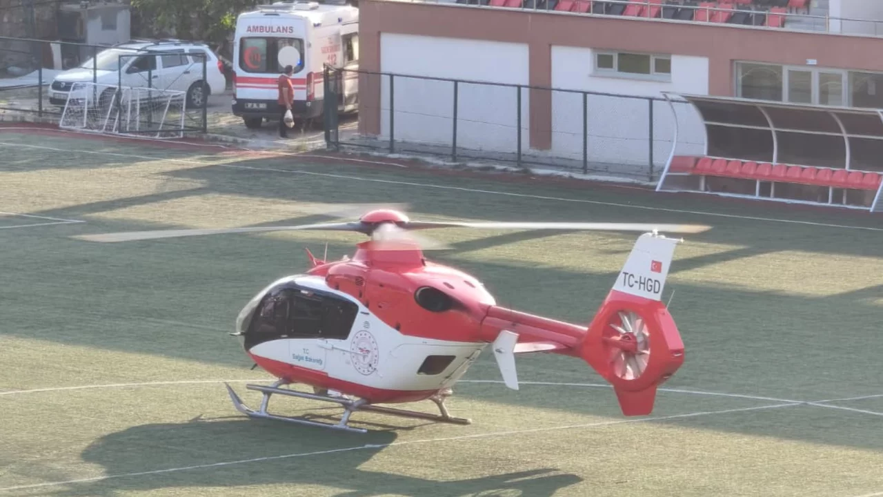 Minik bebek i&ccedil;in zamanla yarış! Ambulans helikopterle ankara'ya sevk edildi
