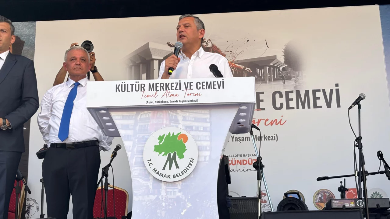 Özgür Özel, Kültür Merkezi ve Cemevi'nin temel atma törenine katıldı 