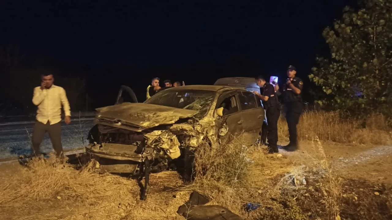 Malatya'da &uuml;&ccedil; ara&ccedil; birbirine girdi! Yaralı sayısı a&ccedil;ıklandı