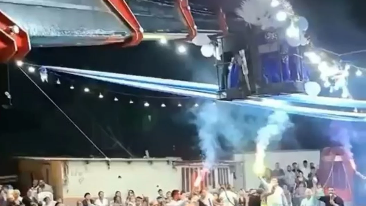 Bursa'daki d&uuml;ğ&uuml;nde g&ouml;renler g&ouml;zlerine inanamadı! Davetliler şaşkına d&ouml;nd&uuml;...