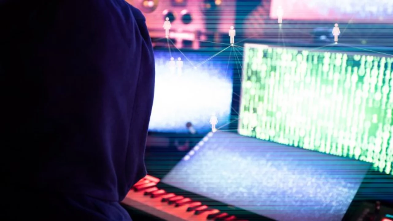 İngiltere'de Savunma Bakanlığı hacklendi: 114 bin kişinin bilgileri çalındı!