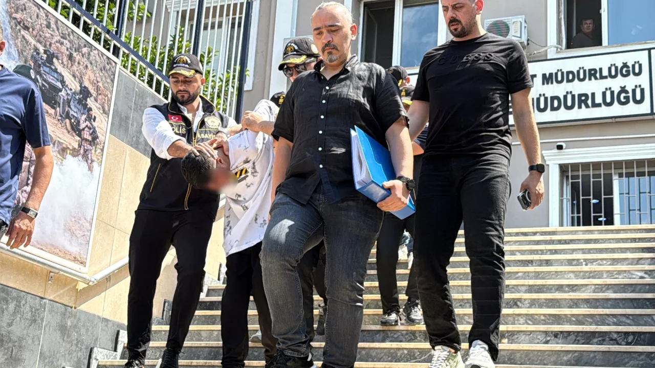 İş insanı cinayetinde d&uuml;ğ&uuml;m &ccedil;&ouml;z&uuml;ld&uuml;! 480 saatlik g&ouml;r&uuml;nt&uuml; sonucu yakalandı
