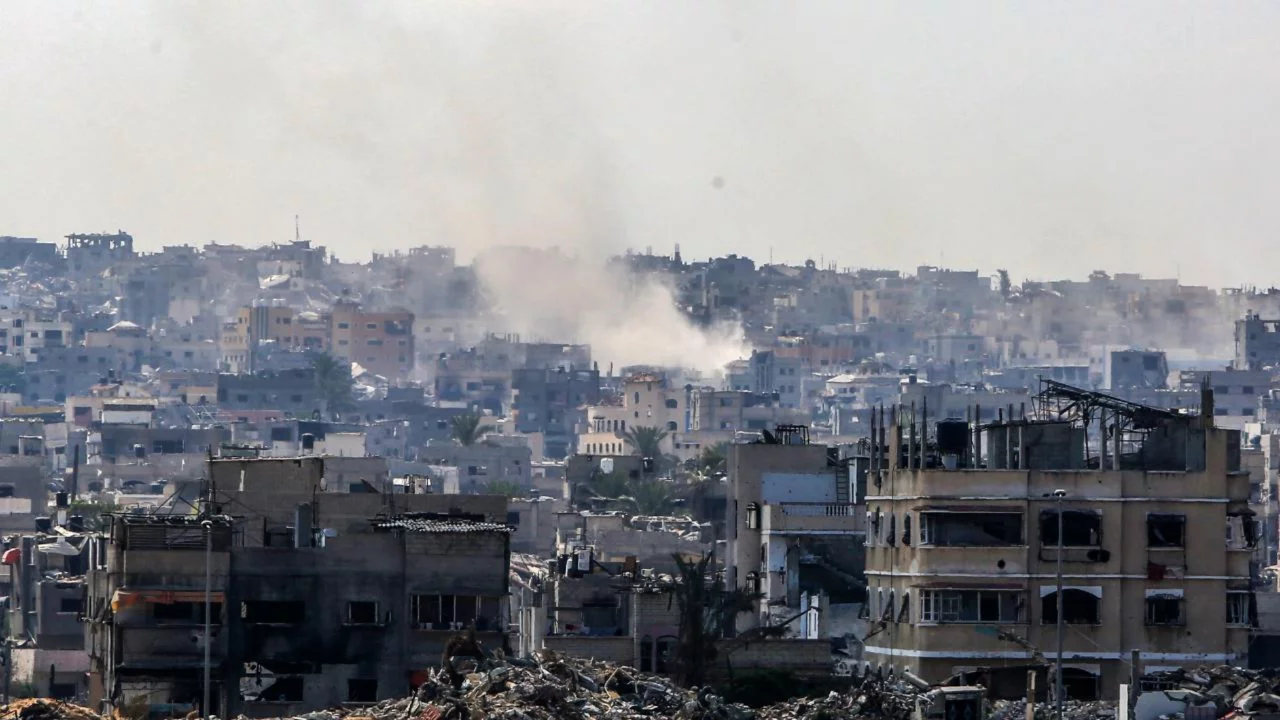 Gazze'de Raşid Caddesi hedef alındı: Hava saldırısında 2 Filistinli yaşamını yitirdi
