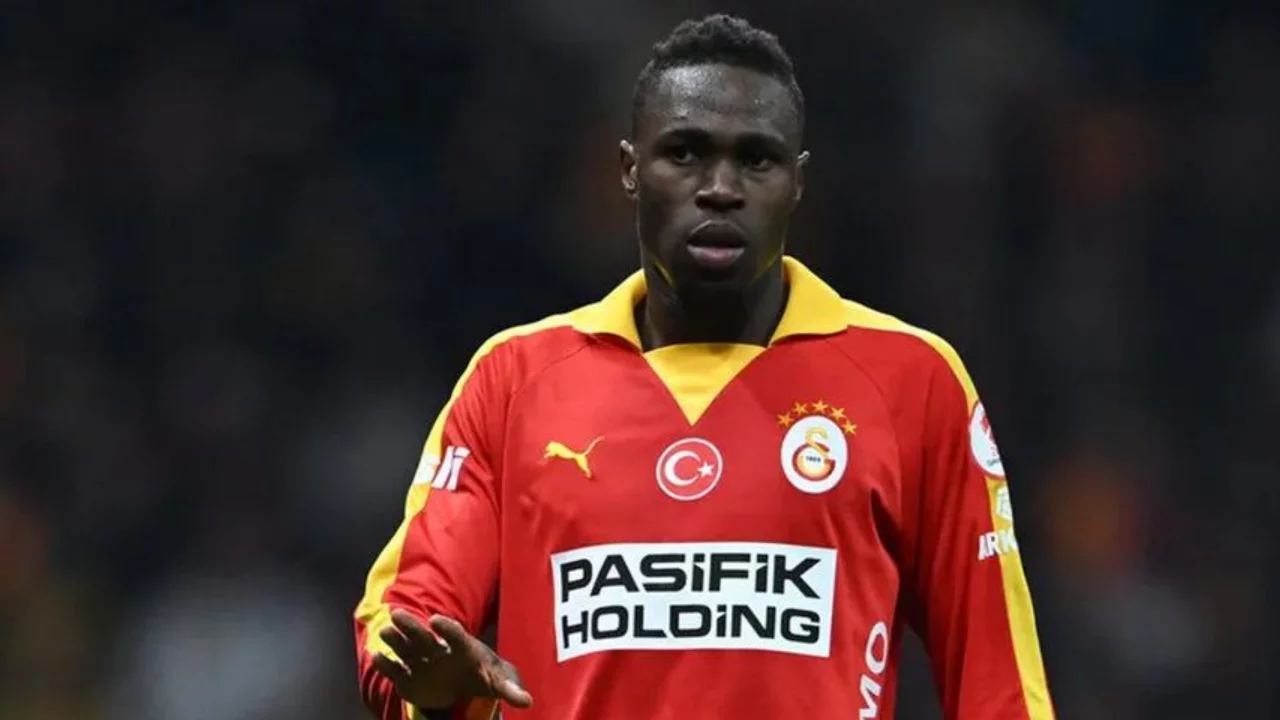 Galatasaray'da daha sezon başlamadan Singo'dan k&ouml;t&uuml; haber!