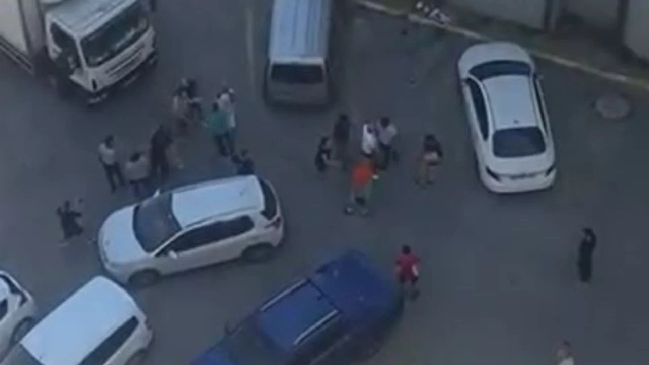 Sitede market krizi! Ürün kamyonları içeri alınmayınca tartışma çıktı