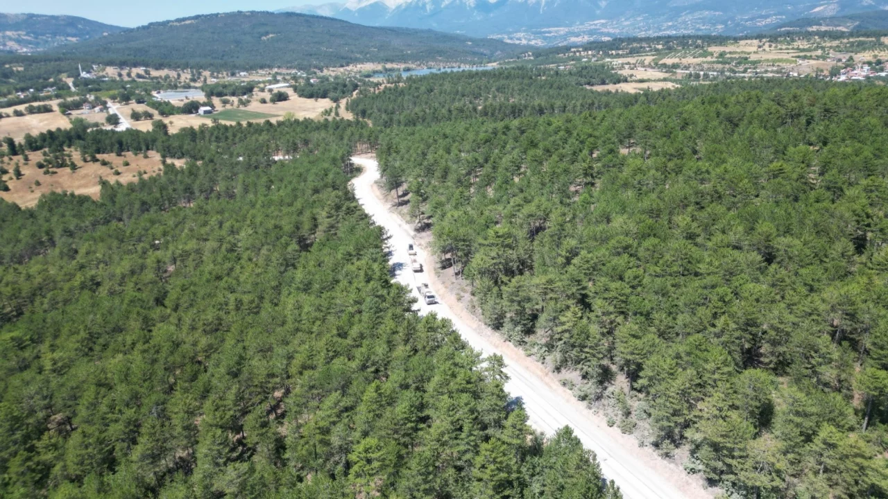 B&uuml;y&uuml;kşehir Keles'te ulaşım kalitesini artırıyor