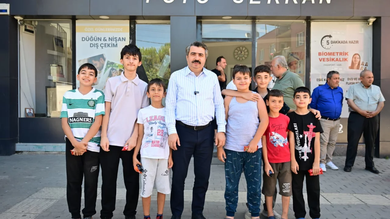 Başkan Oktay Yılmaz Çiçek Caddesi esnafıyla buluştu