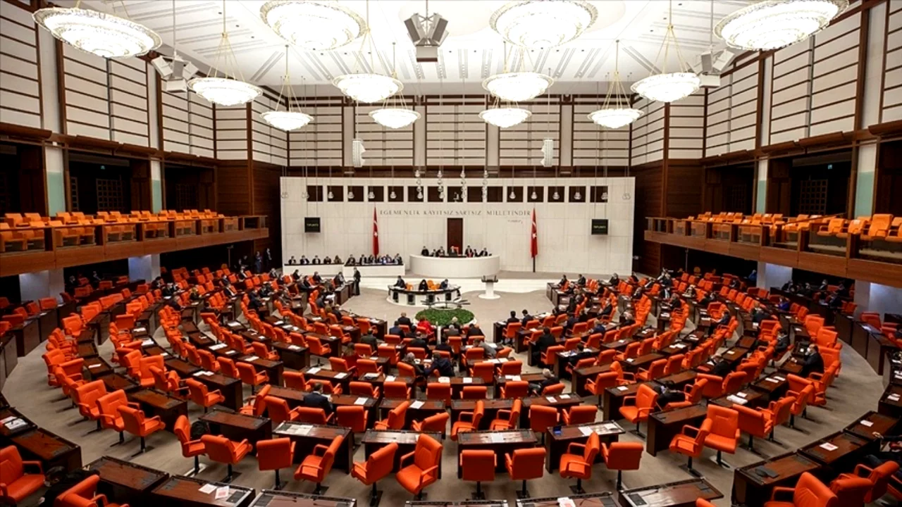 Detaylar ortaya &ccedil;ıktı: İşte '&Ccedil;er&ccedil;eve yasa' kanun teklifinin kapsamı