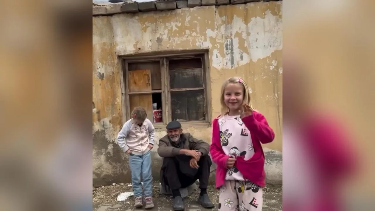 &Ccedil;ocuk yapmak i&ccedil;in evlerini sattılar! İşte sosyal medyayı mest eden ailenin hikayesi