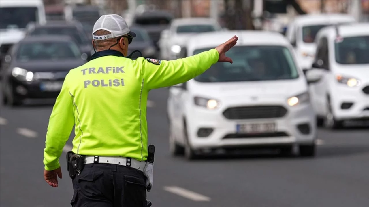 Üsküdar'da 3 günlük trafik düzenlemesi! Bazı yollar gece saatlerinde kapanacak