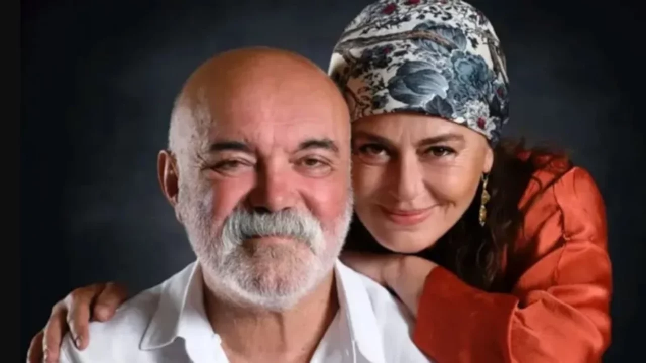 Nazan Kesal'dan eşi Ercan Kesal ile romantik yıld&ouml;n&uuml;m&uuml; karesi