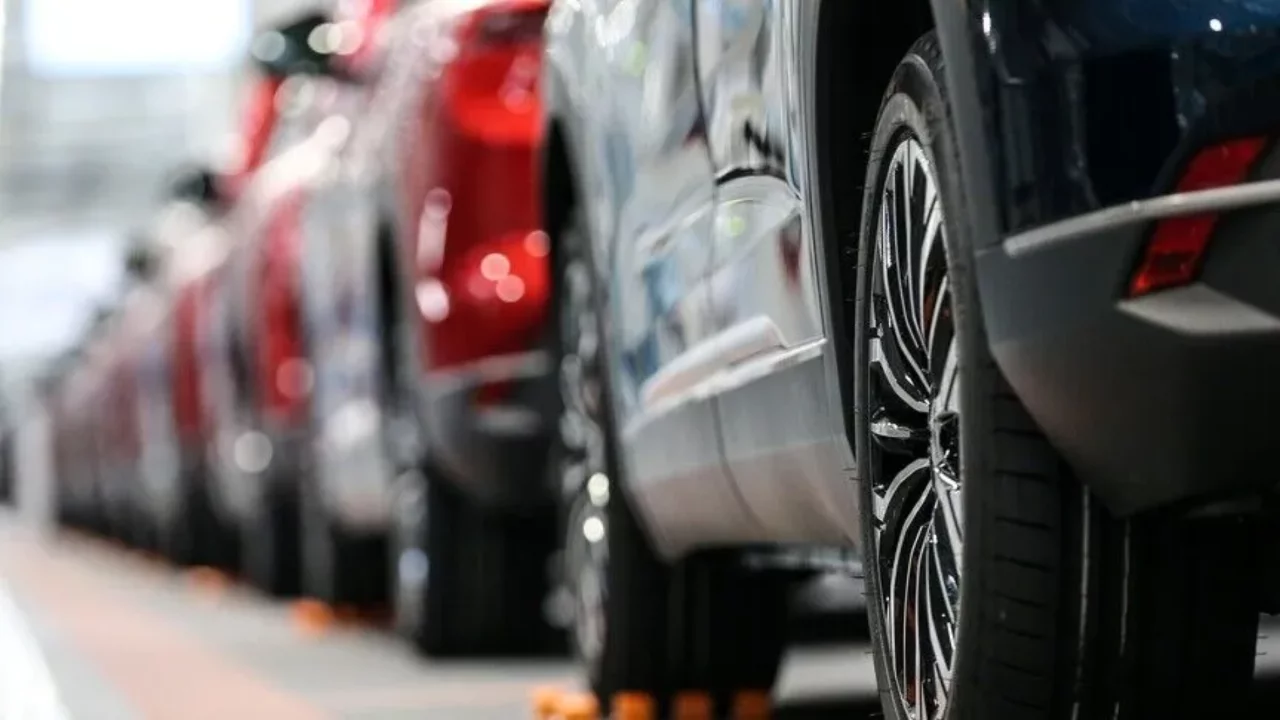 T&uuml;rk otomotivinden temmuzda dev performans! 3,6 milyar dolara yaklaştı