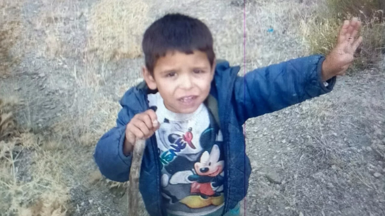 4 yaşındaki Yunus'un ölümünde kan donduran detay! Oğlunun katili ile 3 gün sonra nikah masasına oturdu...