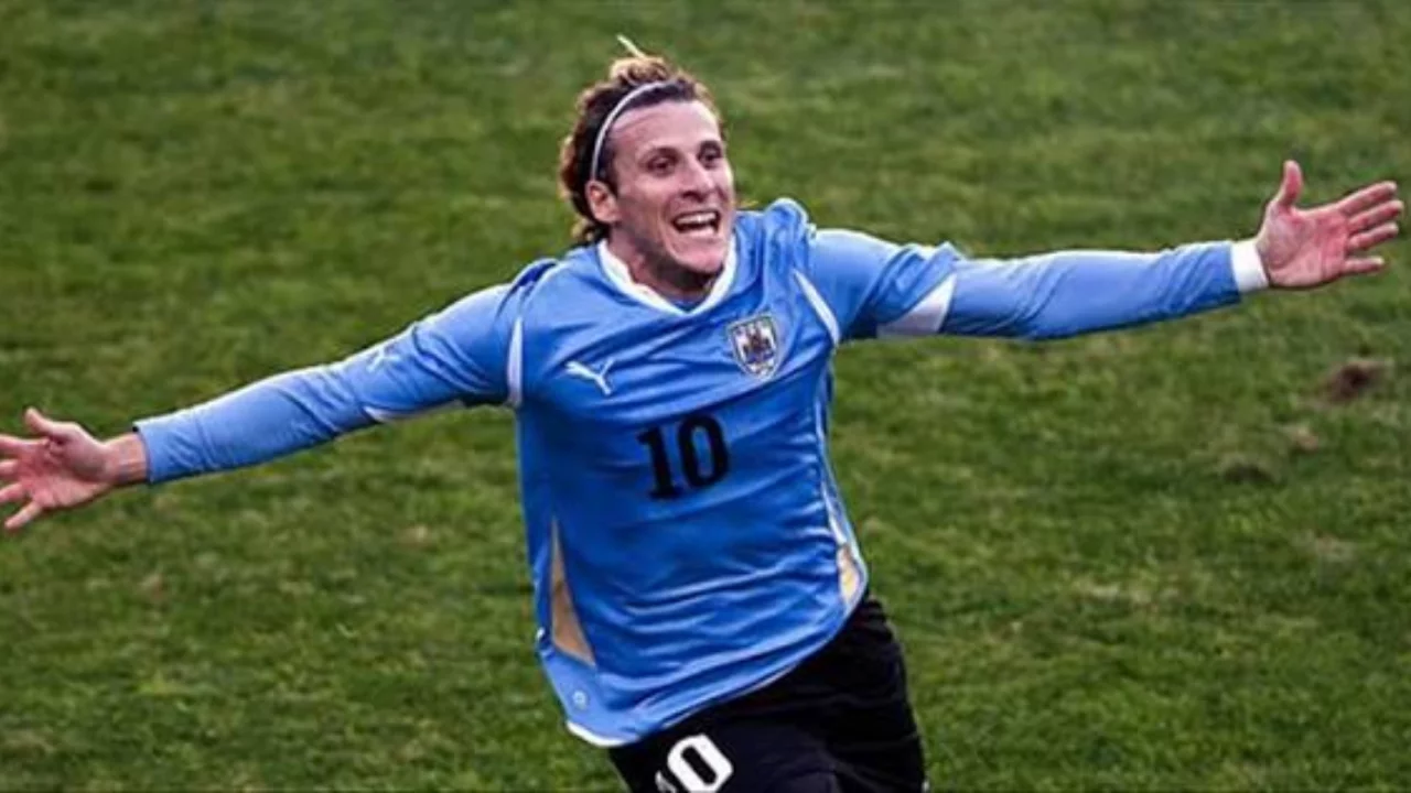 Diego Forlan i&ccedil;in tarihi g&ouml;rev! Uruguay milli takımı yeni d&ouml;neme resmen başladı