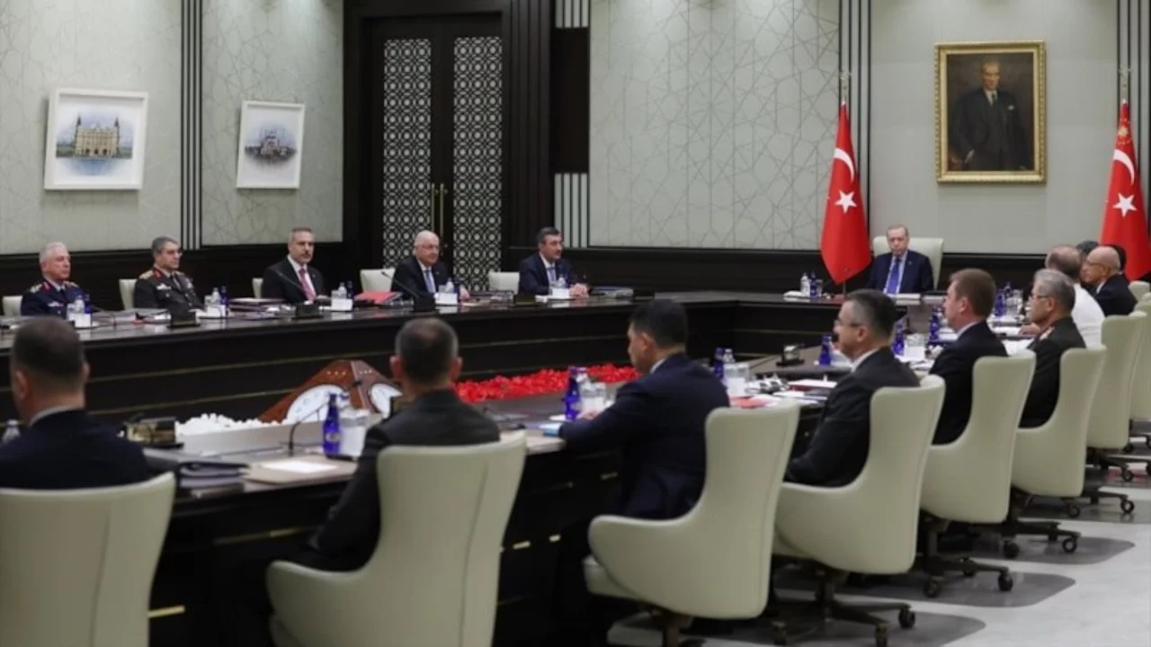 MGK'dan dikkat &ccedil;eken a&ccedil;ıklama: 'Ter&ouml;rs&uuml;z T&uuml;rkiye' s&uuml;reci masadaydı