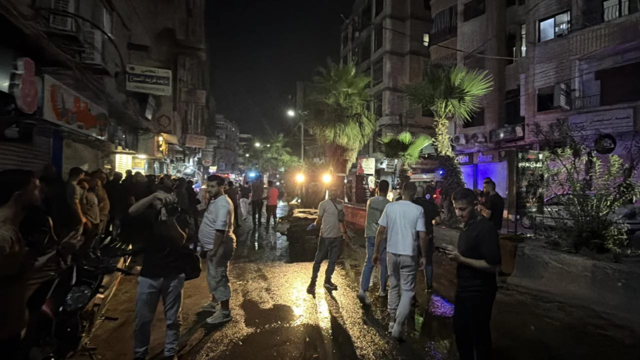 Suriye'de kanlı saldırı! Minib&uuml;s havaya u&ccedil;tu, &ouml;l&uuml; ve yaralılar var...
