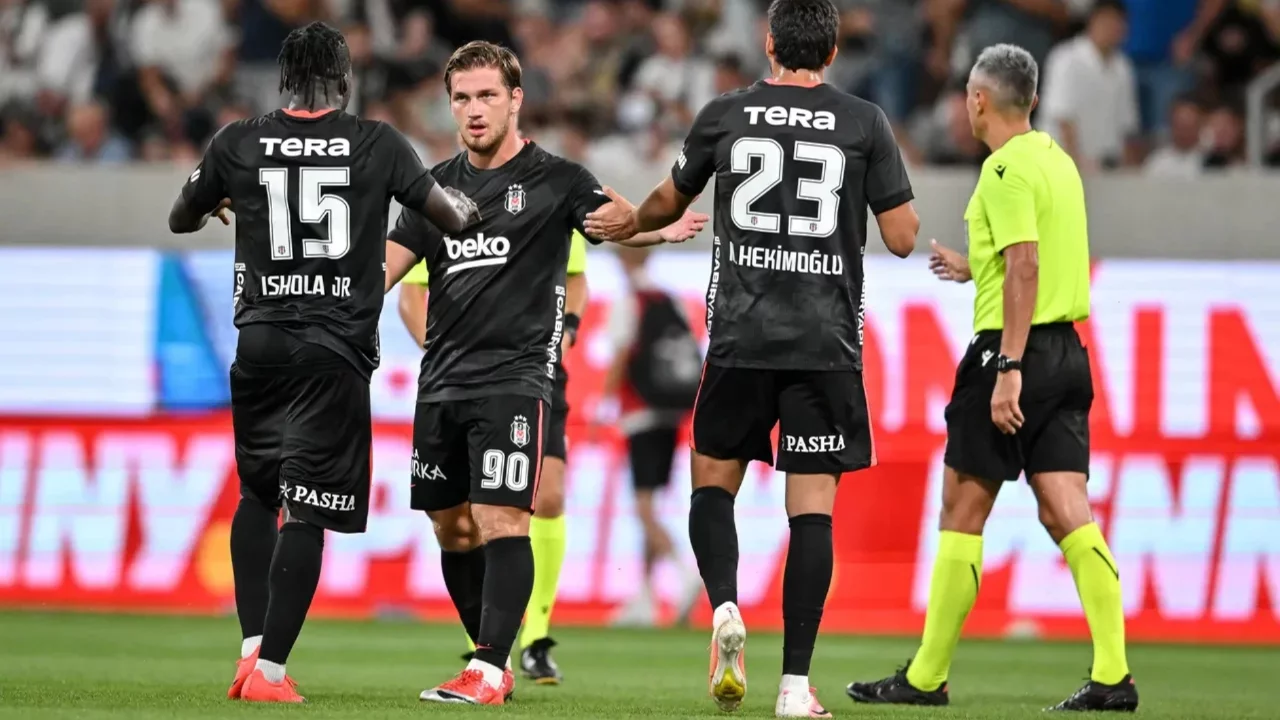 Avrupa'da &ccedil;ifte zafer! İşte UEFA &uuml;lke puanı sıralaması