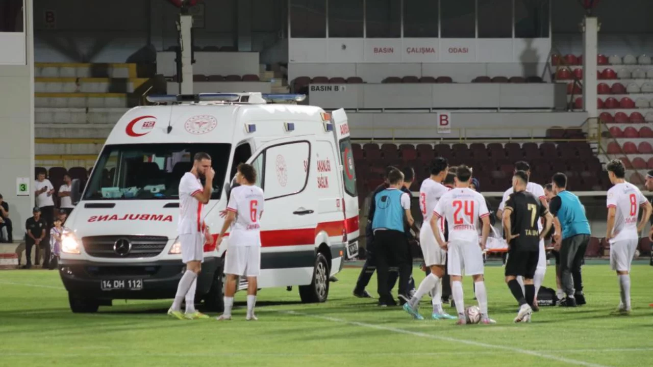 1. Lig talihsiz başladı! Oyuna girdi, 1 dakika sonra hastanelik oldu
